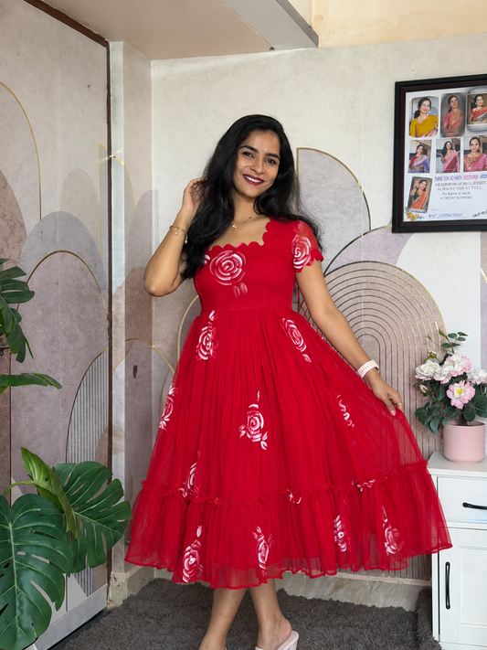 Viral Red Chiffon Vacation Frock – Lightweight Ethnic Travel Wear